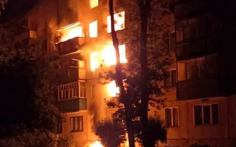 En la región de Belgorod de la Federación Rusa, los edificios de gran altura ardieron por la noche: lo que dice la propaganda