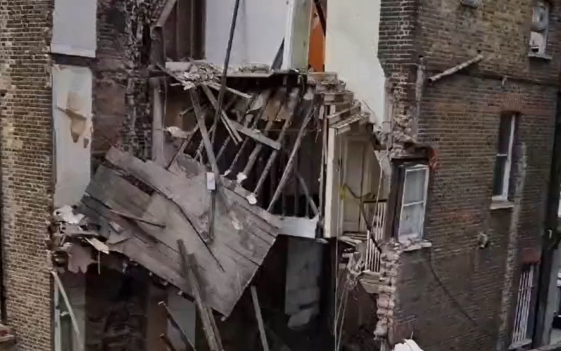 Sky house se derrumbó en London News