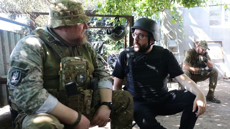Lucharemos hasta que todos los territorios sean liberados, – teniente de alcalde de Kiev Krishchenko desde el frente línea