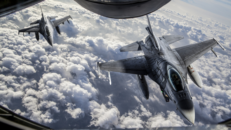 Los pilotos ya están planeando cómo destruirán al enemigo en el F -16: una entrevista con Yuri Ignat 