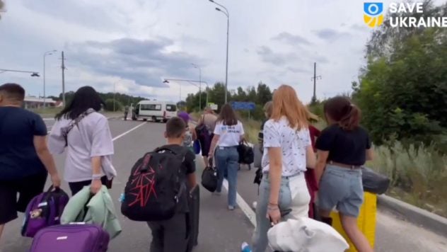 Otros 10 niños secuestrados ilegalmente por los invasores regresaron a Ucrania