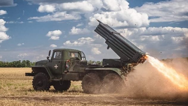 Estado Mayor: Las Fuerzas Armadas de Ucrania destruyeron 620 invasores y quemaron 26 sistemas de artillería en un día