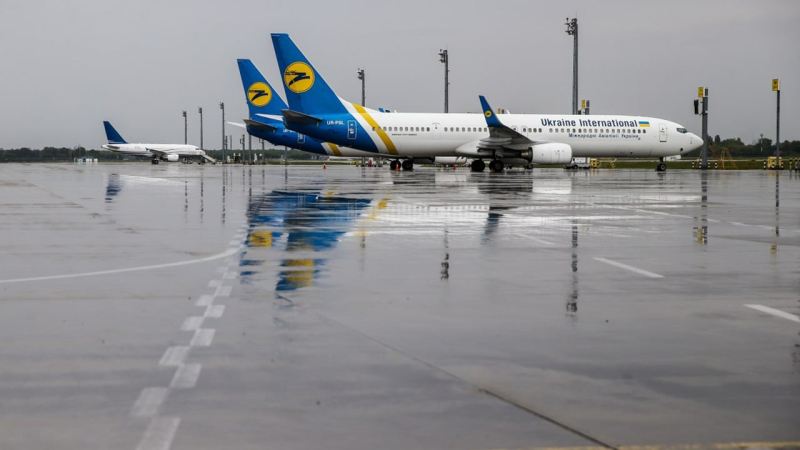 Cielos cerrados: ¿cuándo se podrán reanudar los vuelos civiles en Ucrania y los billetes se volverán más caros?