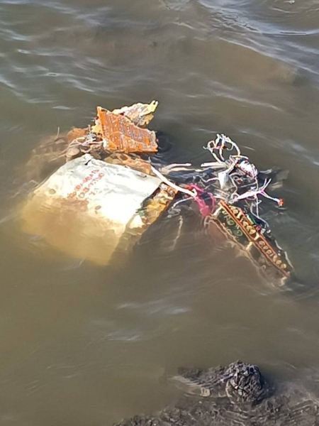 Se encontraron restos de cohete encontrado en un lago en Moldavia: especialistas están trabajando en el lugar