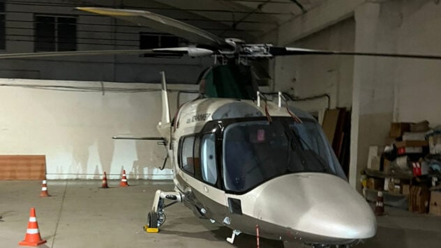El helicóptero Zhevago arrestado fue entregado a las Fuerzas Armadas de Ucrania