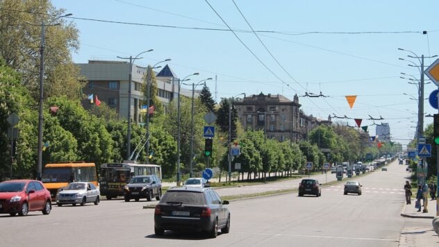 Se escucharon al menos dos explosiones durante un ataque aéreo en Zaporozhye