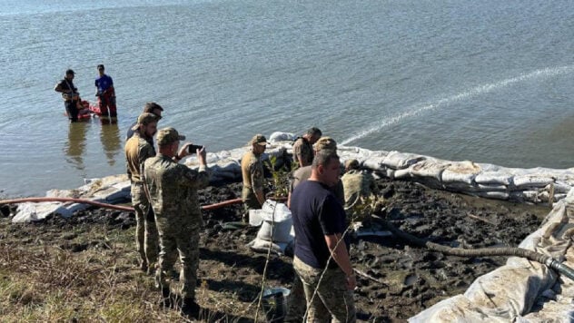 Se encontraron restos de cohete en un lago en Moldavia: especialistas están trabajando en el lugar