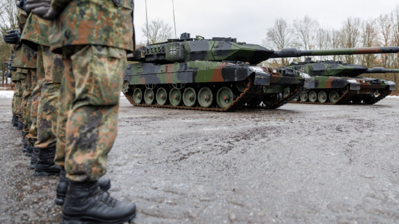 Leopard 2 destruyó espectacularmente un tanque ruso y obligó a otro a escapar: video publicado