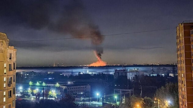 En Shchelkovo, cerca de Moscú, se inició un incendio en la zona del aeródromo de Chkalovsky