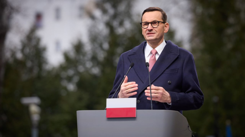 De la sorpresa a la vergüenza: cómo reaccionaron Polonia y la UE ante las palabras de Morawiecki sobre armas para Ucrania
