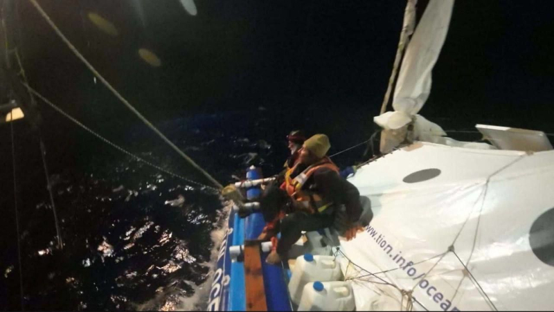 Tiburones atacaron catamarán con rusos en el Océano Pacífico: el barco se hundió (foto)