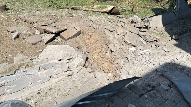 Tres víctimas, casas dañadas: la Federación Rusa bombardeó Nikopol con MLRS y artillería