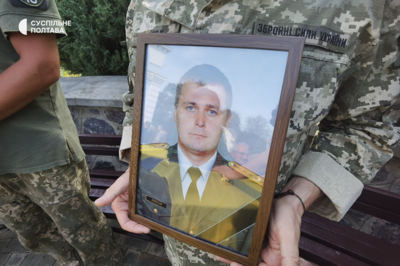 Choque de dos Mi-8 helicópteros en la región de Donetsk: los medios de comunicación se enteraron de los nombres de los soldados muertos