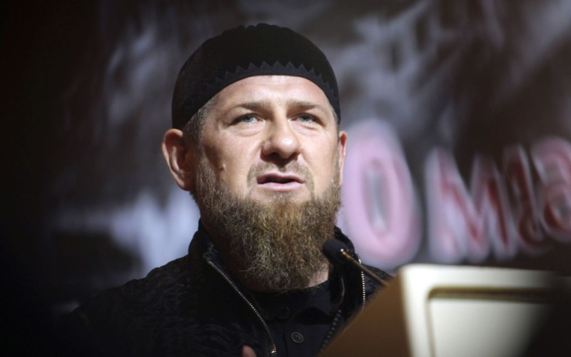 Moscú Los médicos no ayudaron: Kadyrov sigue en coma