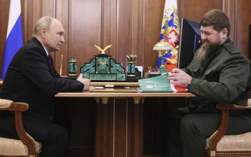 ¿Por qué Putin se reunió con Kadyrov: la explicación de los analistas