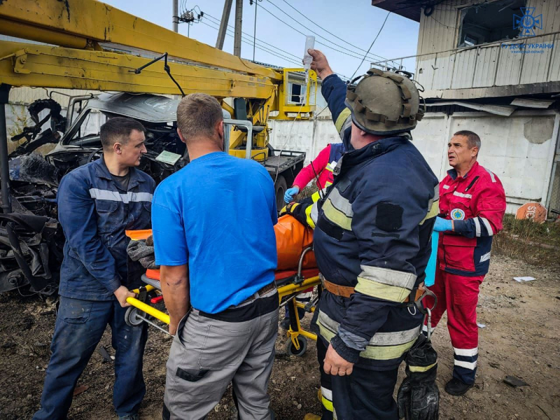 En la región de Kiev, tres electricistas volaron por una mina