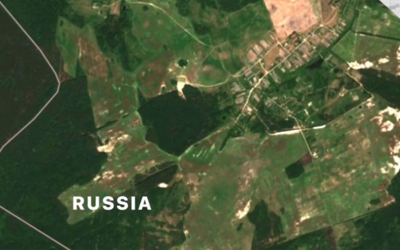 ¿Para qué se están preparando? Los rusos están construyendo fortificaciones en su territorio (fotos de satélite)