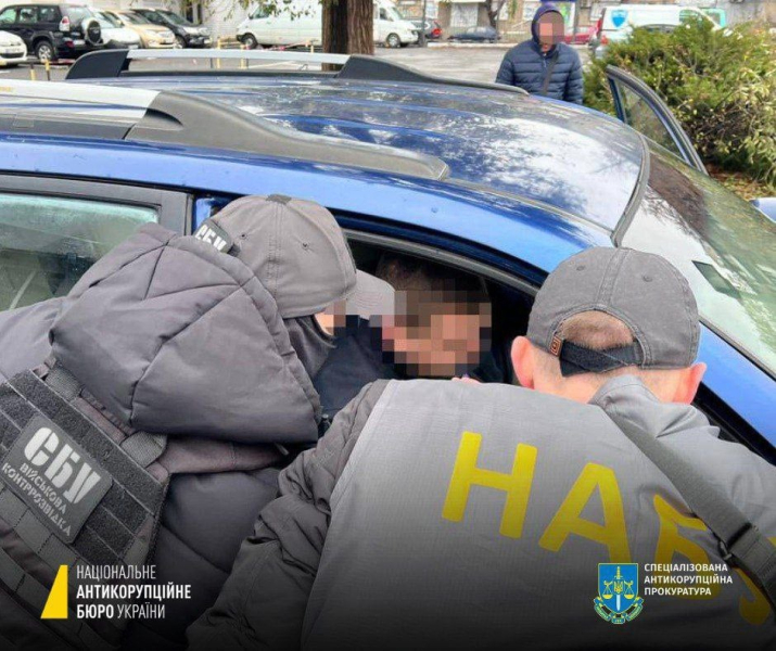 Atrapado con las manos en la masa: un empresario intentó sobornar al comandante de Odessa OSUV