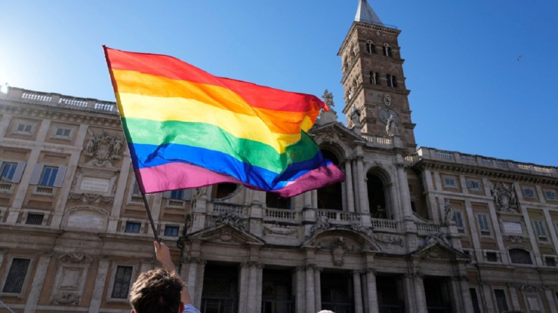 ¿Pueden las personas transgénero Ser padrinos y testigos en una boda: una decisión importante del Vaticano