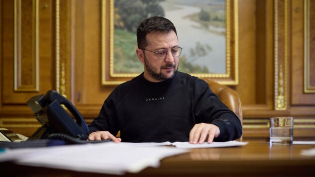 Zelensky aprobó sanciones contra Azarov, Tabachnyk y otras 37 entidades jurídicas