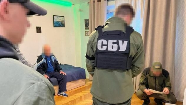 Conservaron una foto del ataque a Cherkasy y camisetas con Putin: el SBU detenido dos agentes de la Federación Rusa