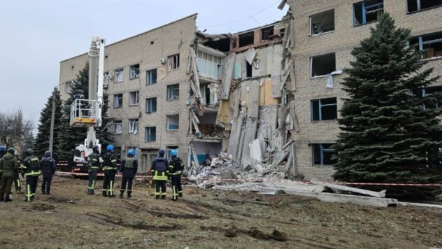 Dos muertos y ocho heridos: lo que se sabe sobre el ataque a un hospital y una mina en la región de Donetsk