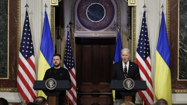 Retener la ayuda a Ucrania está mal: lo principal del discurso de Biden y Zelensky