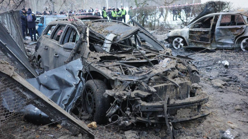 Ataque balístico en Kiev: cómo se ven una casa y un jardín de infancia destruidos