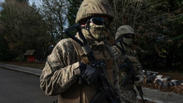 Generadores de humo y explosiones: en Gran Bretaña, el ejército ucraniano entrena en las condiciones más realistas