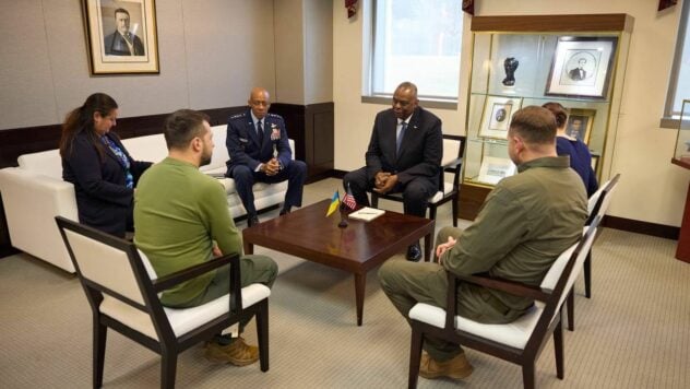 Acontecimientos en el frente, cooperación en materia de defensa: Zelensky se reunió con Austin y Brown en Estados Unidos