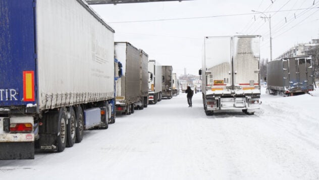 Bloqueo de la frontera con Ucrania: ahora hay más de 4,3 mil camiones en colas