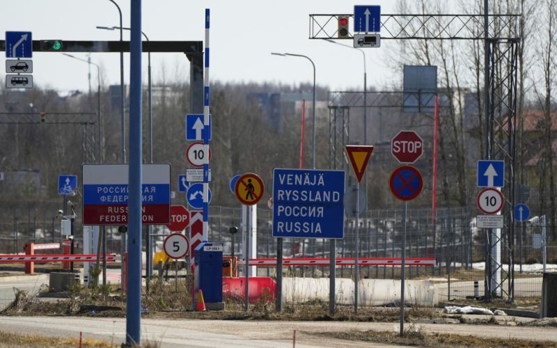 Rusia dejó de traer inmigrantes a la frontera con Finlandia después del cierre del puesto de control