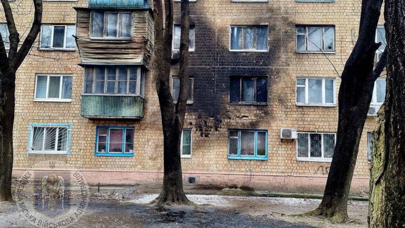 Ataque con cohetes en Kiev: 22 heridos, esfuerzos de rescate completados