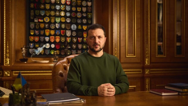 Zelensky en el Día de los Héroes de los Cien Celestiales: Nadie puede derrotar nuestra unidad