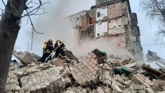 Cinco muertos y al menos 40 heridos - Servicio Estatal de Emergencia sobre el bombardeo matutino de Ucrania