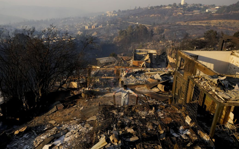 Enfurecido en Chile Incendios mortales: 51 personas muertas