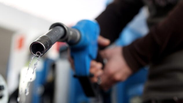 Los precios de la gasolina en Rusia han alcanzado su nivel más alto en los últimos seis meses en medio de golpes a las refinerías