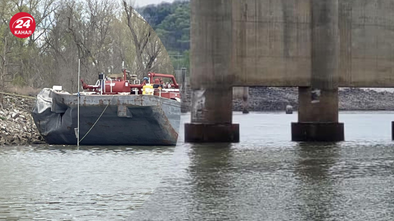 En EE.UU., una barcaza se estrelló contra un puente por segunda vez en una semana: el momento del La colisión fue captada por la cámara