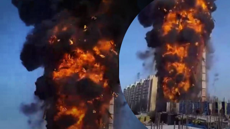 Como una erupción volcánica: la ciudad rusa de Tver está ardiendo terriblemente en un edificio de 17 pisos