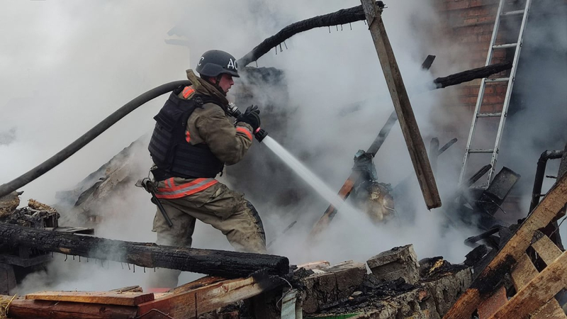  Bombardeo de Nikopol el 16 de marzo: se produjo un incendio y un residente local resultó herido