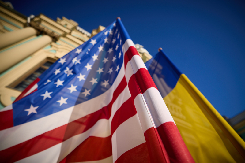 Los congresistas republicanos están desarrollando su propio proyecto de ley para ayudar Kiev, NBC