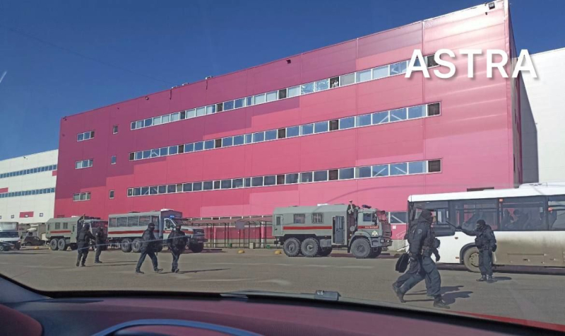 Organizaron una redada contra inmigrantes en la región de Moscú: qué están haciendo con ellos (foto, vídeo)