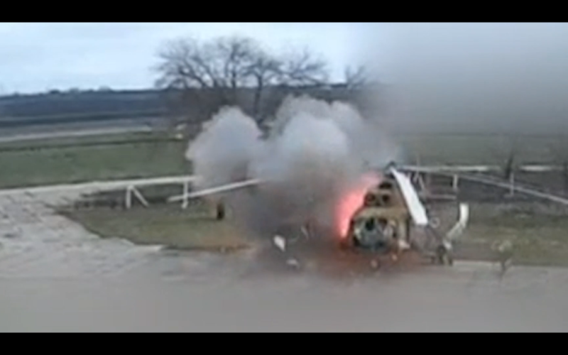 En Transnistria, un helicóptero explotó en el territorio de una unidad militar del ejército ruso: vídeo