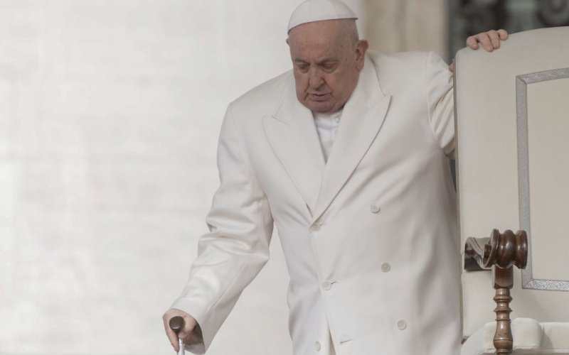 El Vaticano explicó las palabras del Papa sobre la “bandera blanca” para Ucrania