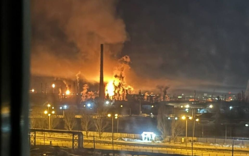 Las exportaciones de petróleo de Rusia están 'paralizadas' por los ataques ucranianos a las refinerías - Newsweek