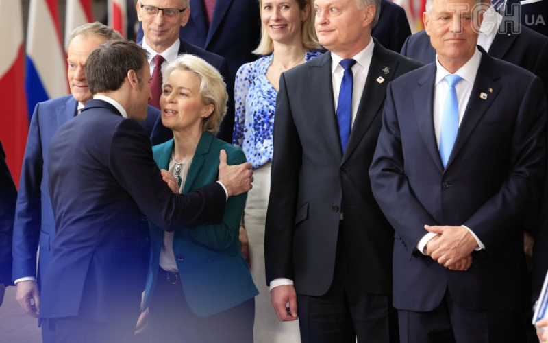 Macron está buscando un reemplazo para von der Leyen como jefe de la Comisión Europea: Bloomberg
