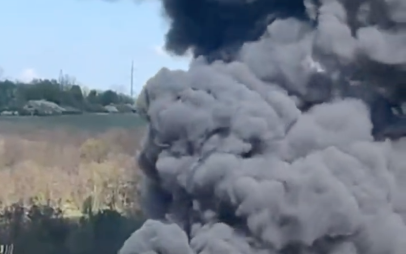 Están volando sobre Kursk UAV: ​​se produjo un incendio allí (vídeo)