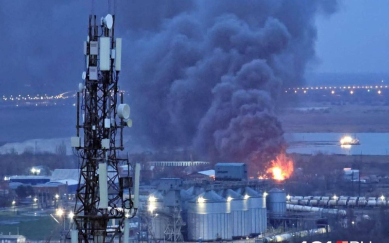 El Un día antes se escucharon explosiones: se produjo un gran incendio en Rostov (vídeo)