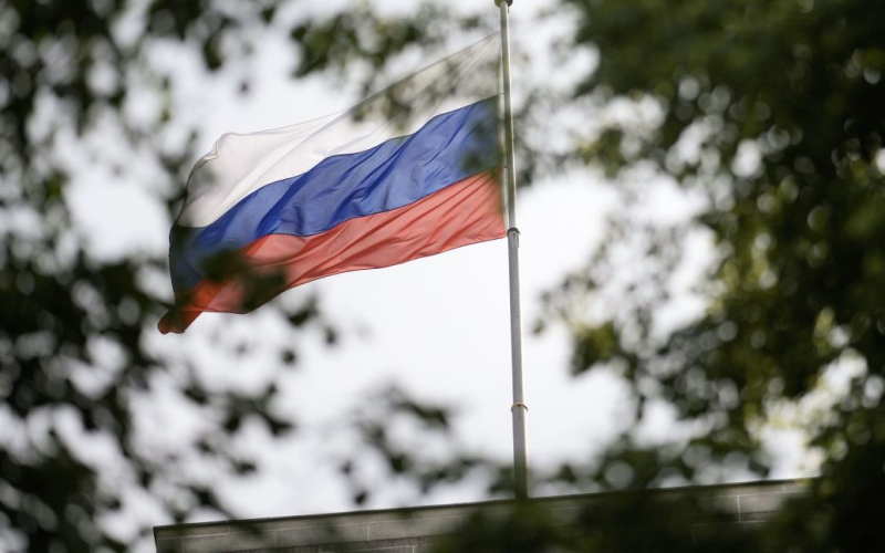 A los funcionarios rusos se les prohibió viajar al extranjero: cuál es el motivo - Reuters