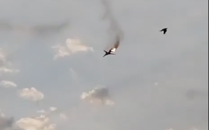 Las Fuerzas Armadas de Ucrania confirmaron que un bombardero estratégico Tu-22M3 se estrelló en Rusia (vídeo)